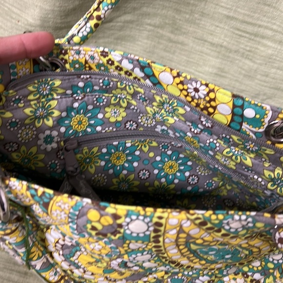 Vera Bradley chain bag in Lemon Parfait print - Picture 3 of 6